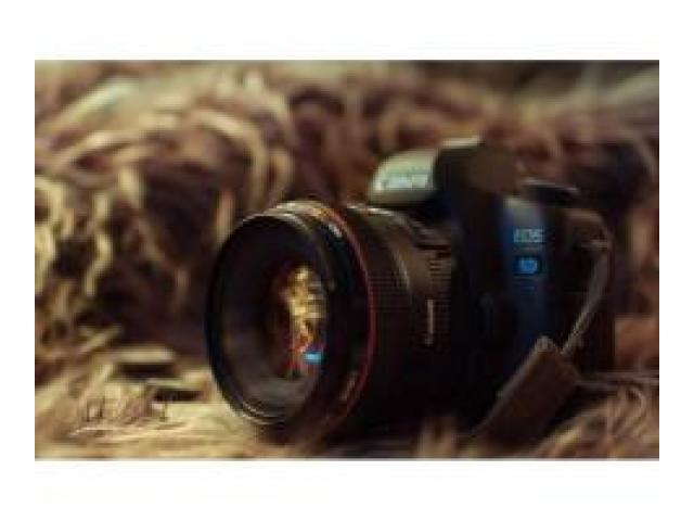 Bayraklı Fotoğraf Makinesi Alan Yerler